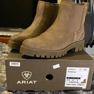 Ariat Women's Wexford Lug Brown Ankle Boots